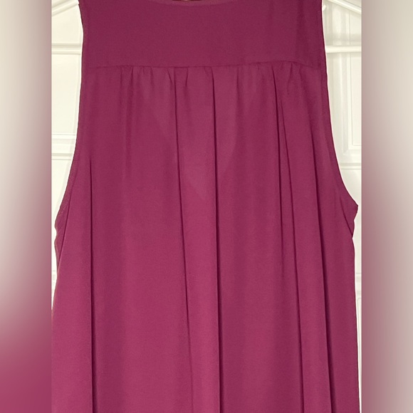 La Chateau camisole, perfect for layering or worn alone. - Picture 6 of 8